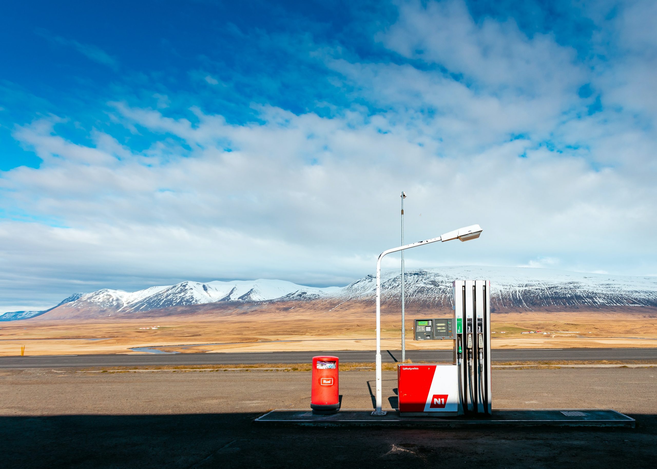 Gasolinera, imagen de Unsplash