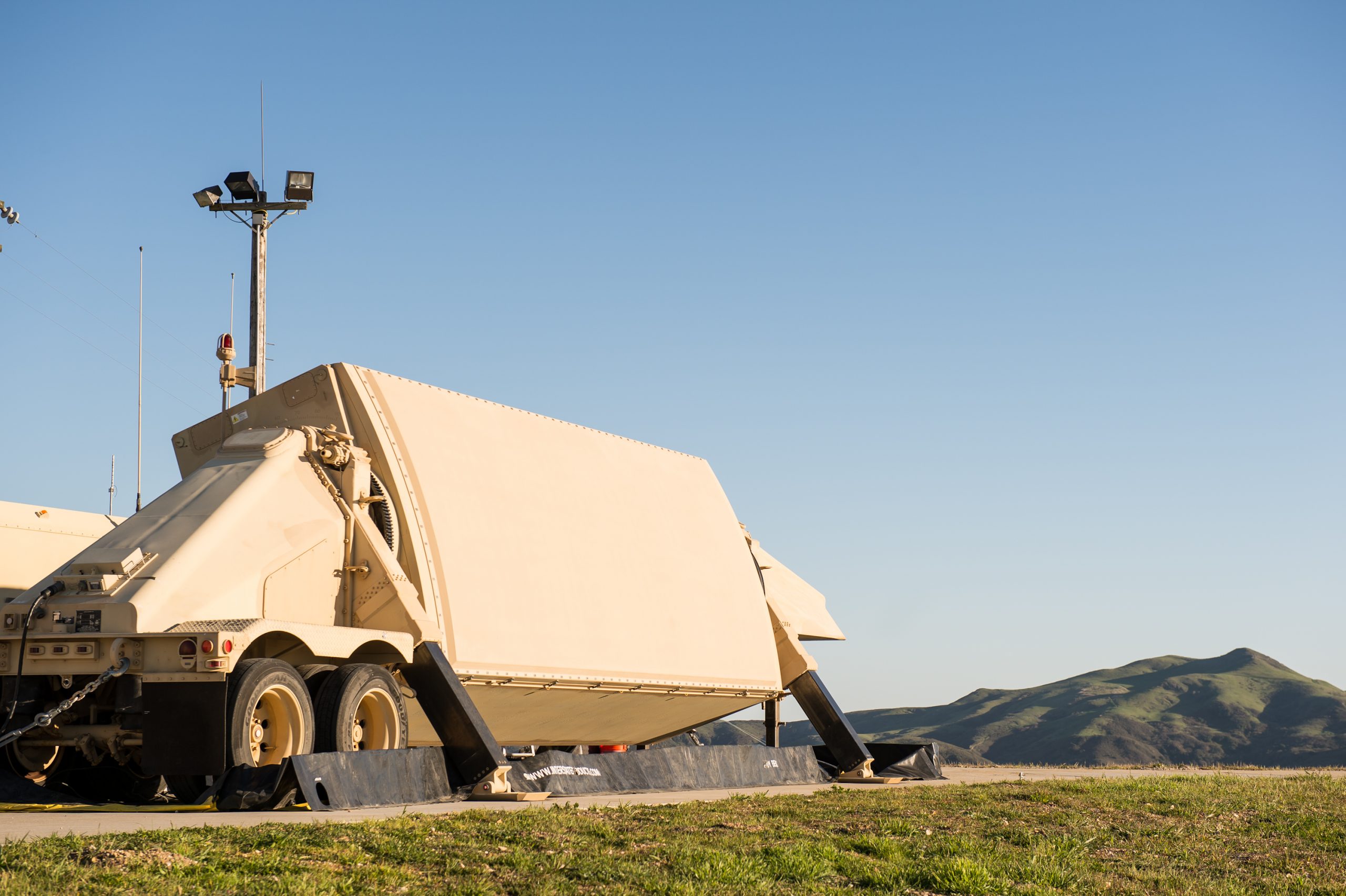 Uno de los vehículos militares desarrollados por el fabricante estadounidense Raytheon.