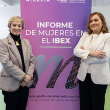 La paridad aumenta en los consejos del IBEX, según el último informe de Atrevia e IESE.