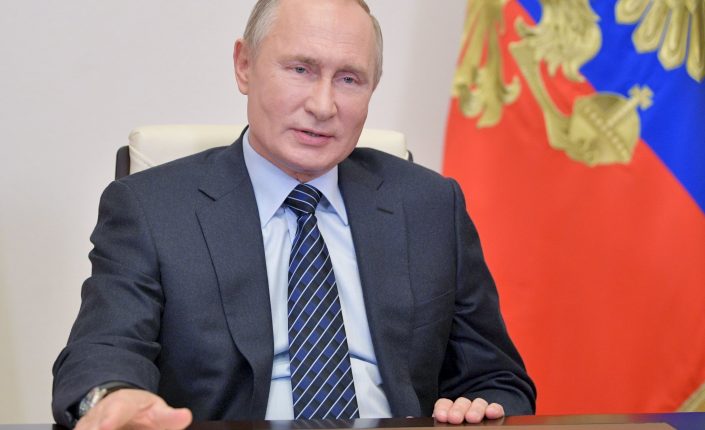 El presidente de Rusia, Vladimir Putin, insta a la UE a crear nuevas reglas para el mercado del gas, lo que beneficiaría a la empresa estatal rusa Gazprom y al gaseoducto que une Rusia con Alemania